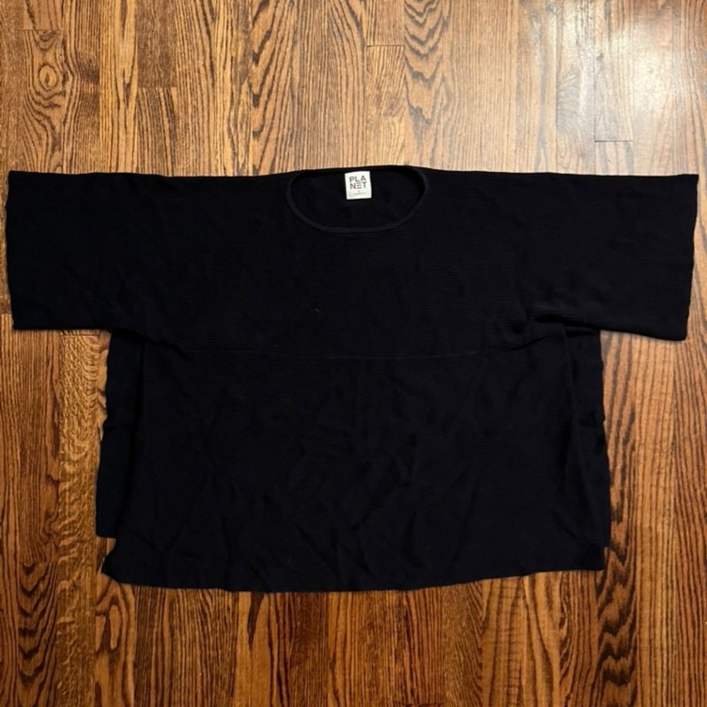 Planet by Lauren G Black Short Sleeved Top